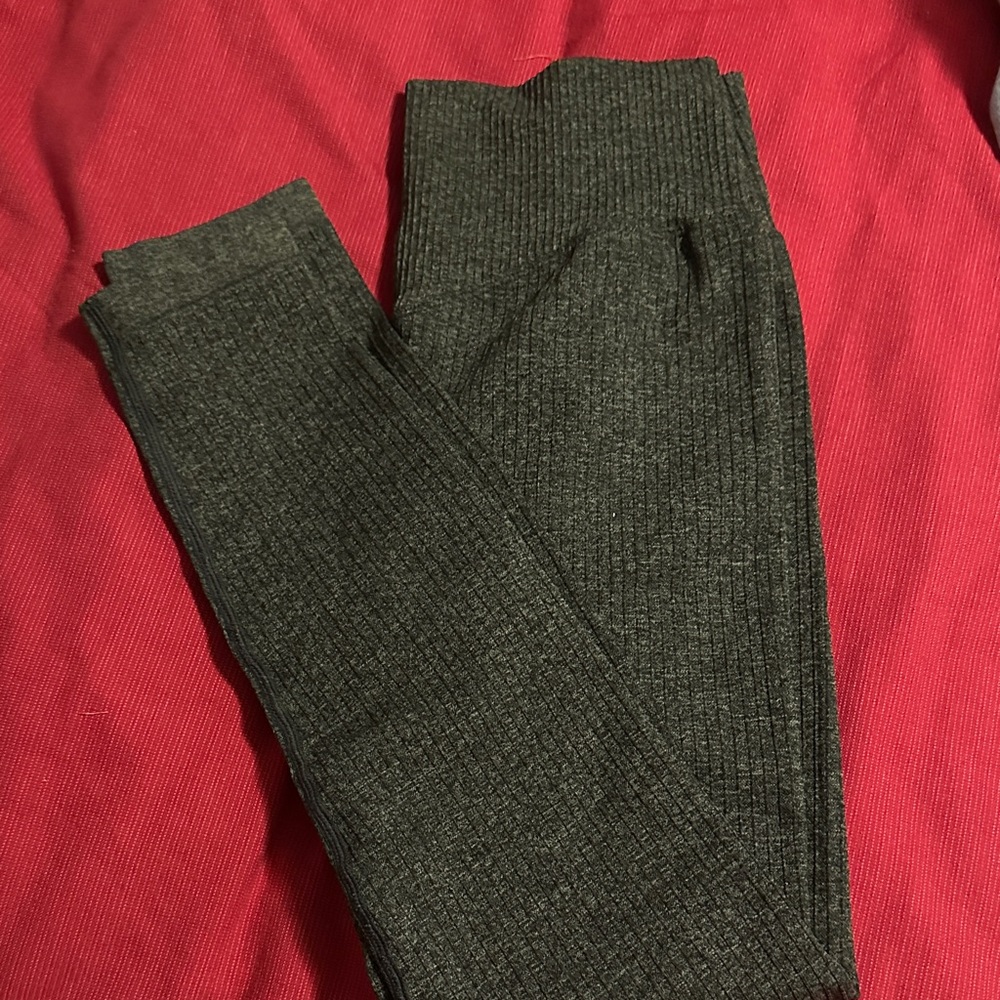 Ribbed Gray Leggings